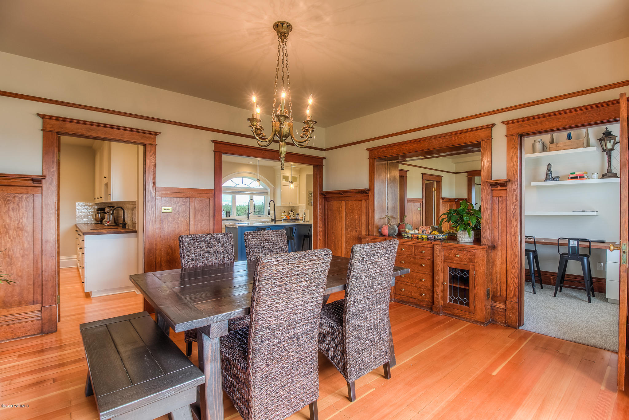 791 Becker Road Toppenish, WA 98948 - Photo 34 of 78 a view of a dining room with furniture