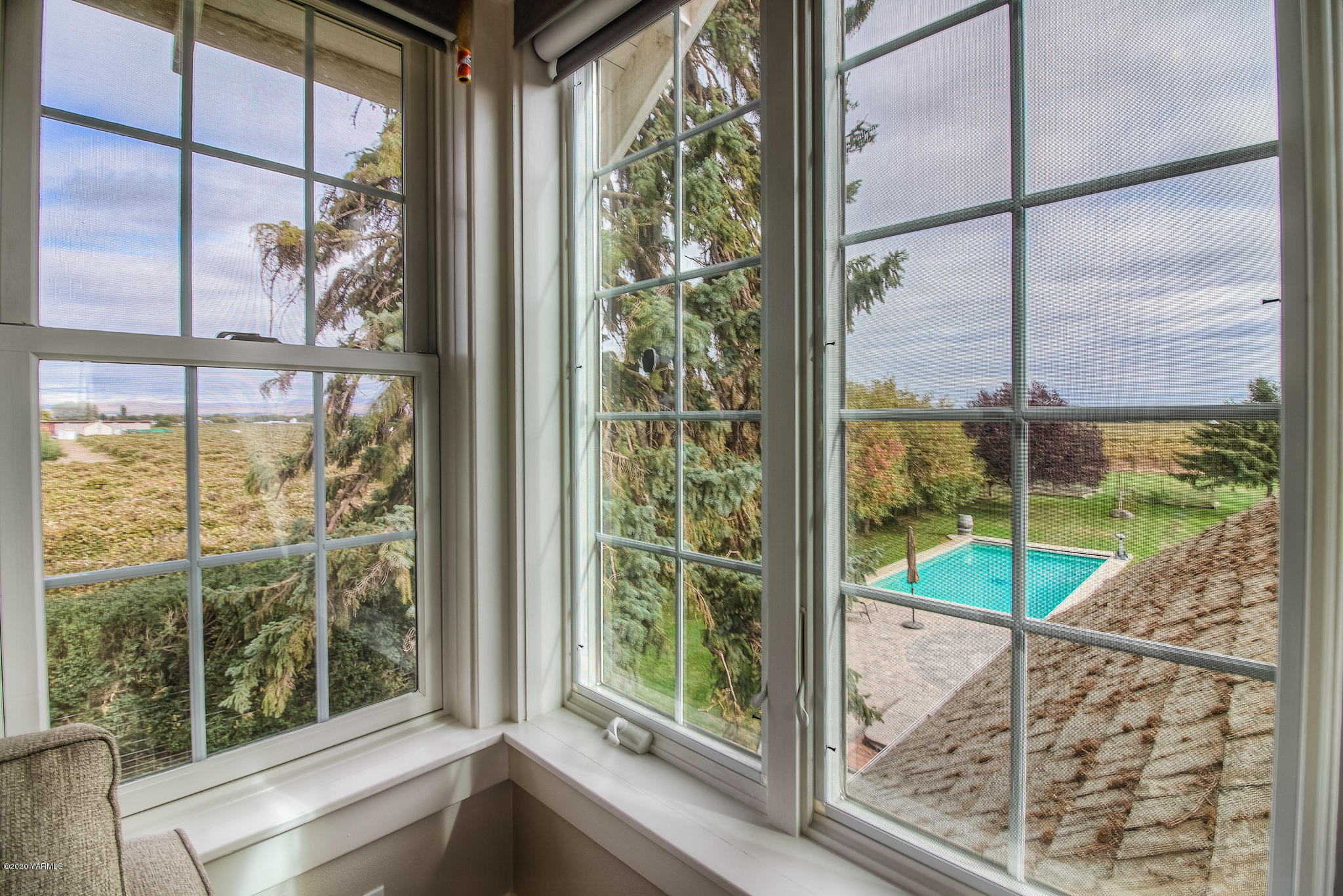 791 Becker Road Toppenish, WA 98948 - Photo 54 of 78 View from master bedroom to pool