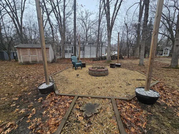 $75,000 | 17-20 & 21 Woodhaven, Sublette, IL 61367