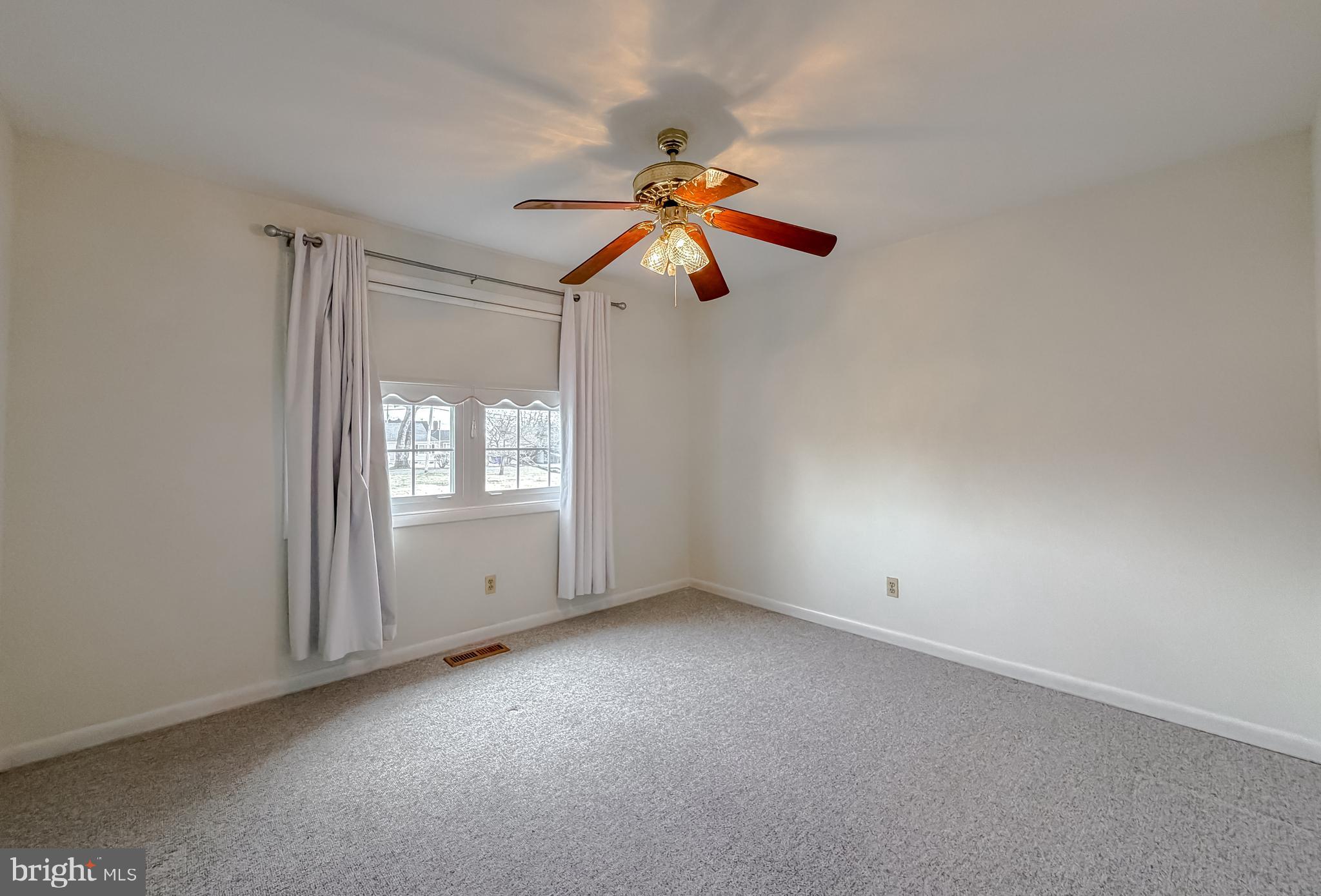 7615 Mill Creek Road Benedict, MD 20612 - Photo 20 of 37 a view of empty room with window