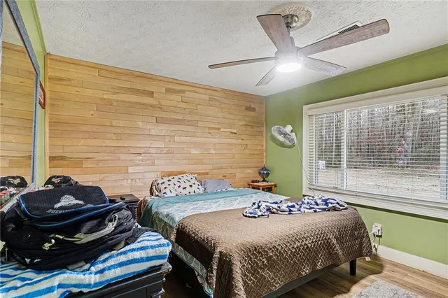 $250,000 | 4656 South Woodlake Lane Southeast, Conyers, GA 30013