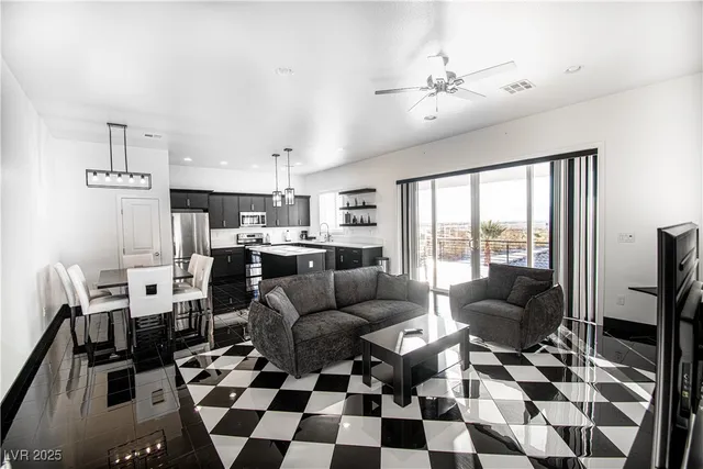 $1,595,000 | 3736 South Spg Mountain Boulevard, Pahrump, NV 89048