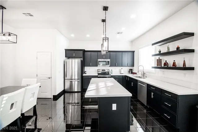 $1,595,000 | 3736 South Spg Mountain Boulevard, Pahrump, NV 89048