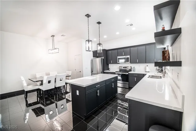 $1,595,000 | 3736 South Spg Mountain Boulevard, Pahrump, NV 89048