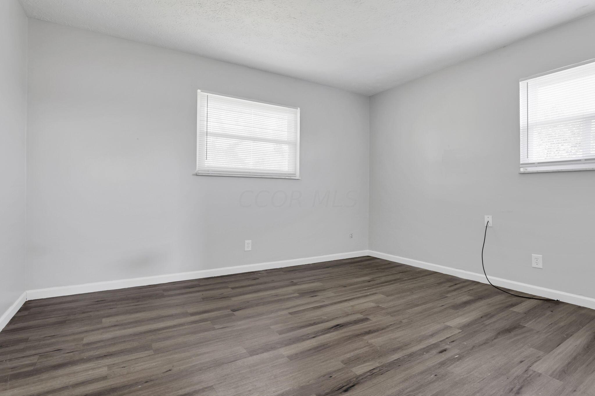 690 Kingsford Road Columbus, OH 43204 - Photo 35 of 80 39-web-or-mls-011A9538