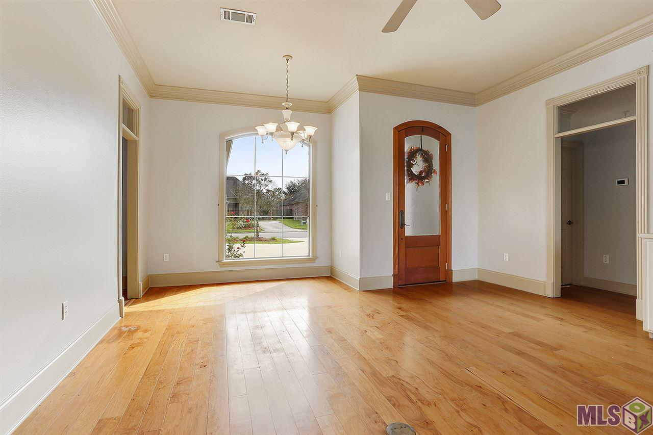 10429 Springvalley Avenue Baton Rouge, LA 70810 - Photo 2 of 13 Gallery Image 2