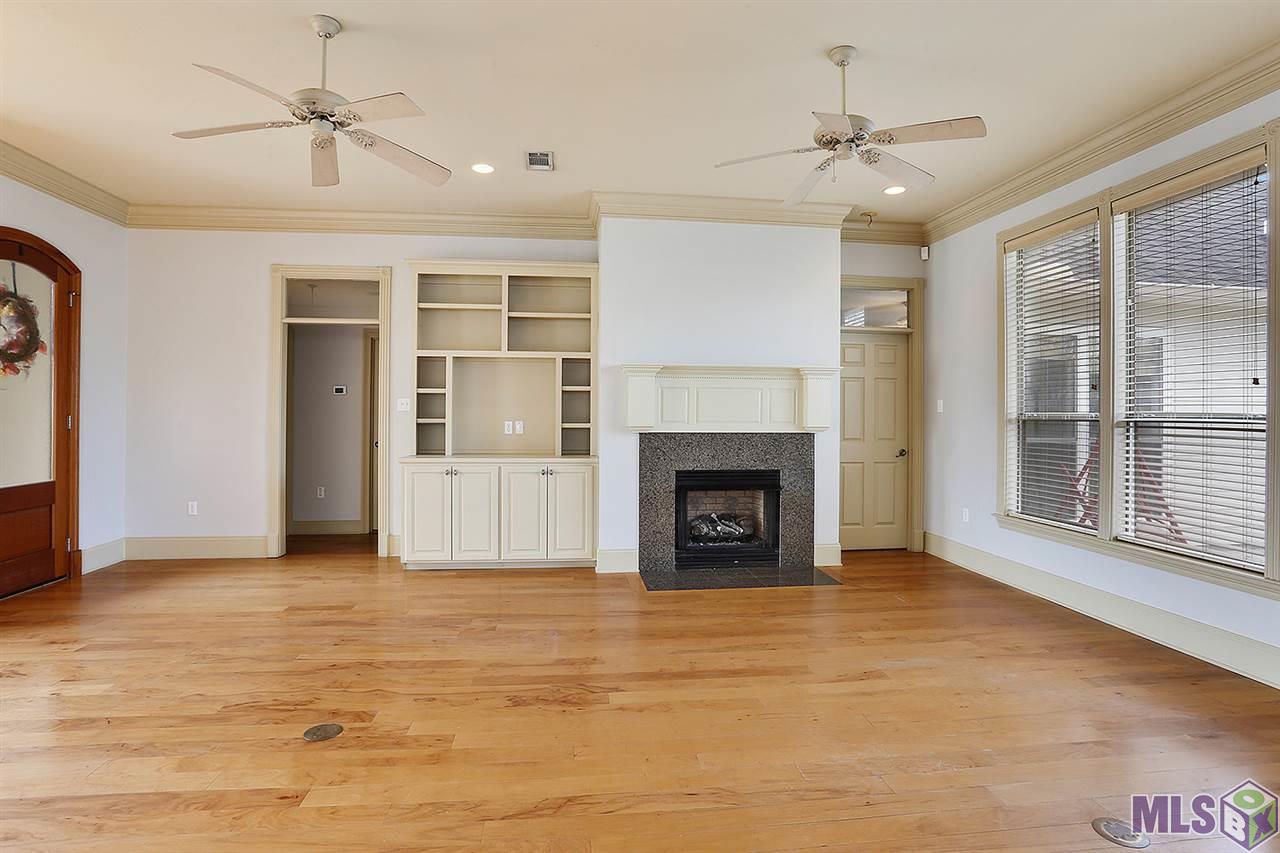 10429 Springvalley Avenue Baton Rouge, LA 70810 - Photo 4 of 13 Gallery Image 4