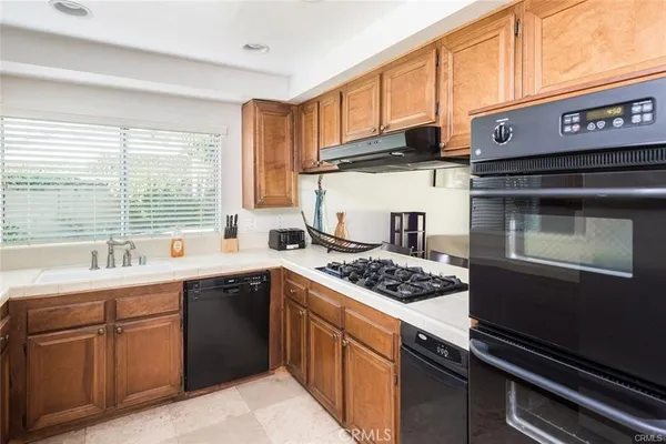 $6,000 | 21 Tory, Irvine, CA 92620