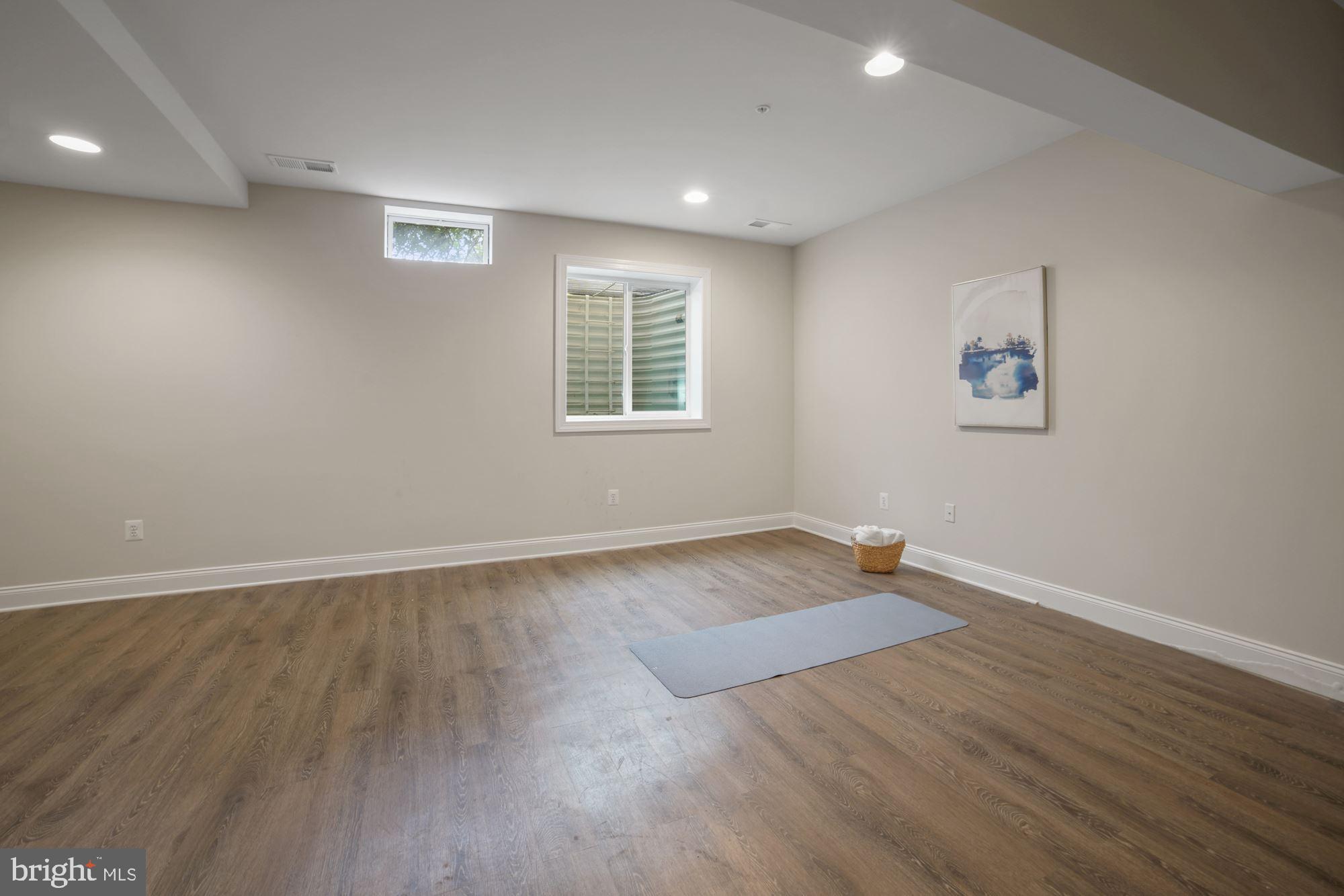 7621 Elmcrest Road Hanover, MD 21076 - Photo 28 of 35
