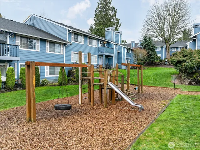 $340,000 | 16817 Larch Way, Unit D207, Lynnwood, WA 98037