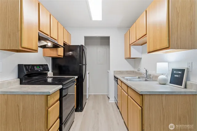 $340,000 | 16817 Larch Way, Unit D207, Lynnwood, WA 98037