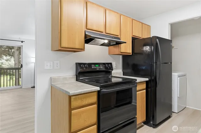 $340,000 | 16817 Larch Way, Unit D207, Lynnwood, WA 98037