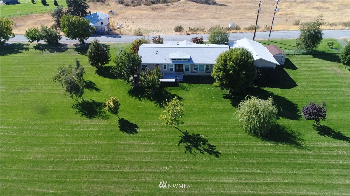 714 Klate Road Manson, WA 98831 - Photo 5 of 25 Gallery Image 5