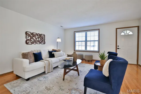 $230,000 | 516 Thomas Street, Edwardsville, IL 62025