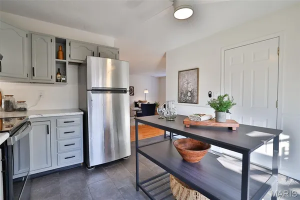 $230,000 | 516 Thomas Street, Edwardsville, IL 62025