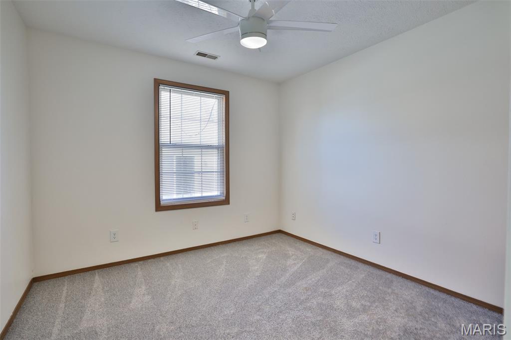 516 Thomas Street Edwardsville, IL 62025 - Photo 38 of 53