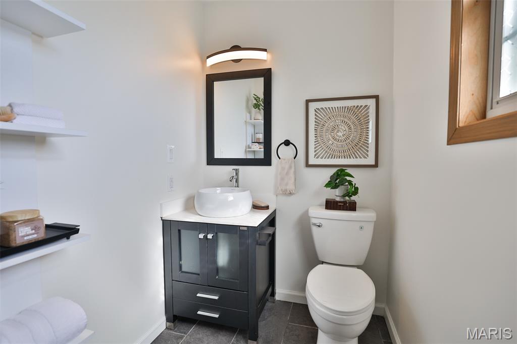 516 Thomas Street Edwardsville, IL 62025 - Photo 6 of 53