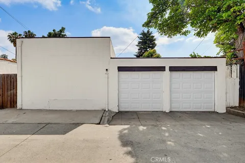 $699,000 | 2525 Fashion Avenue, Long Beach, CA 90810