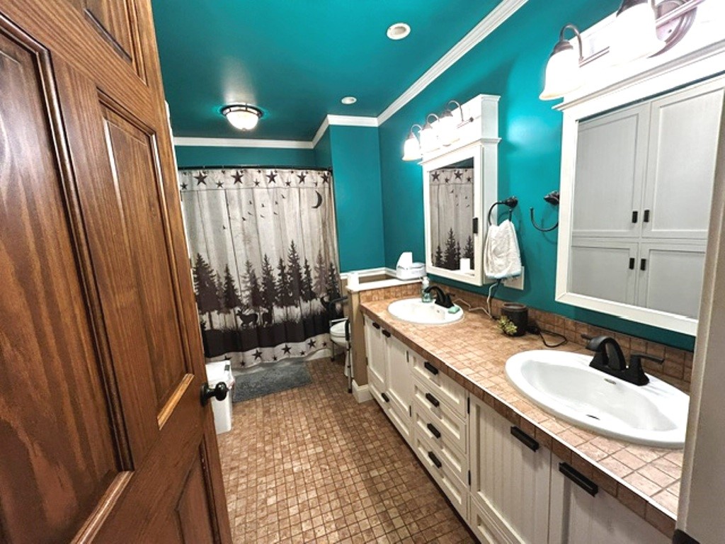 2160 Hillborn Road Erie, PA 16509 - Photo 13 of 17 Gallery Image 13
