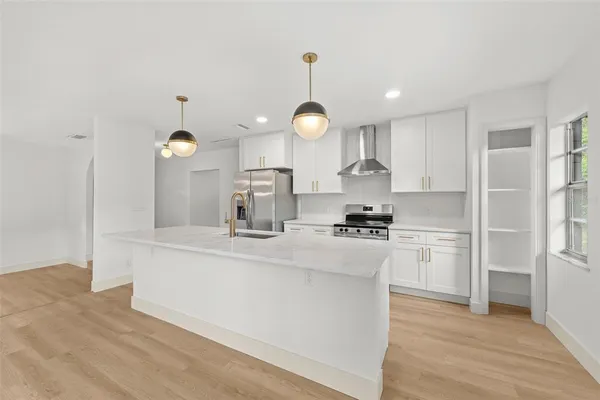 $449,000 | 903 Lanewood Drive, Seffner, FL 33584