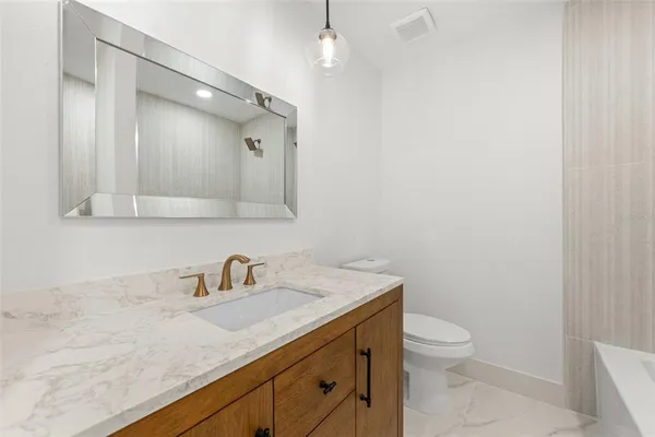 $449,000 | 903 Lanewood Drive, Seffner, FL 33584