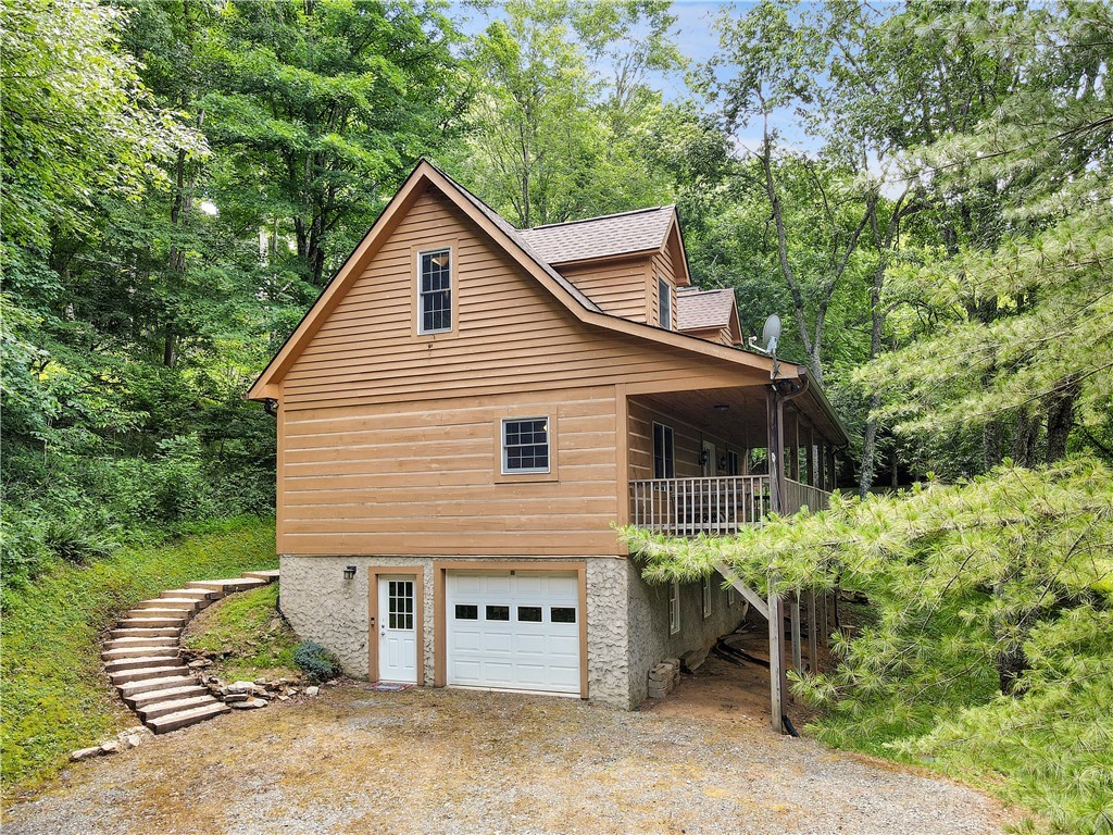 219 Red Maple Lane Boone, NC 28607 - Photo 3 of 37