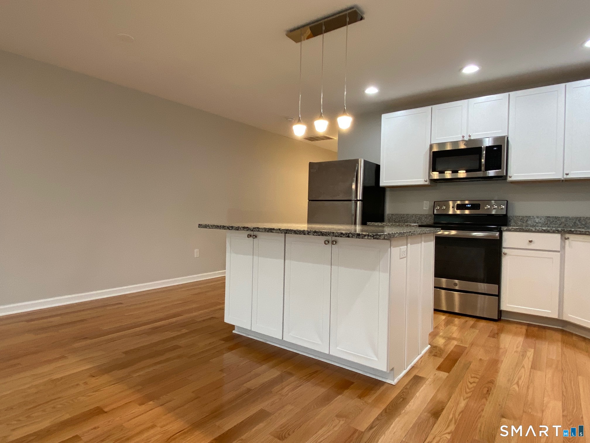 2772 Boston Post Road, Unit 9 Guilford, CT 06437 - Photo 12 of 25