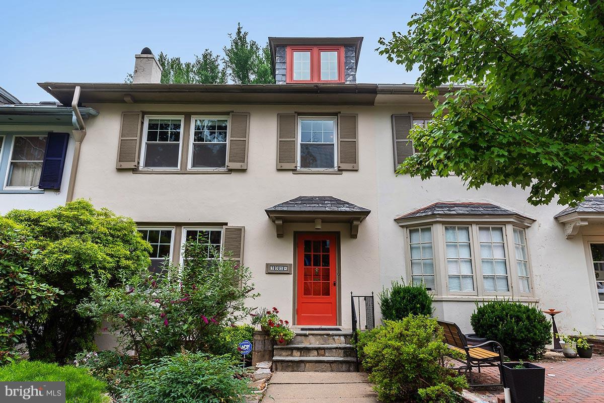 3924 Cloverhill Road Baltimore, MD 21218 - Photo 1 of 30 a front view of a house