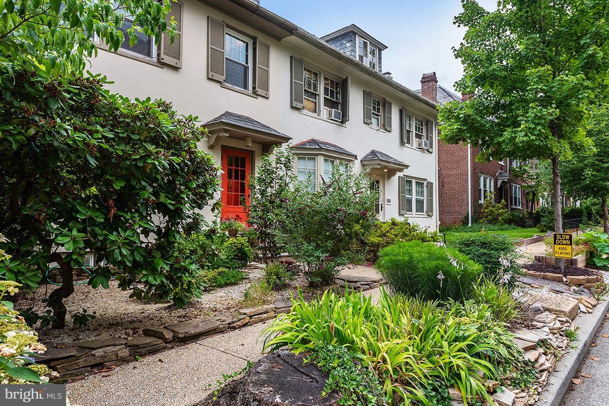 3924 Cloverhill Road Baltimore, MD 21218 - Photo 2 of 30 a house view with a outdoor space