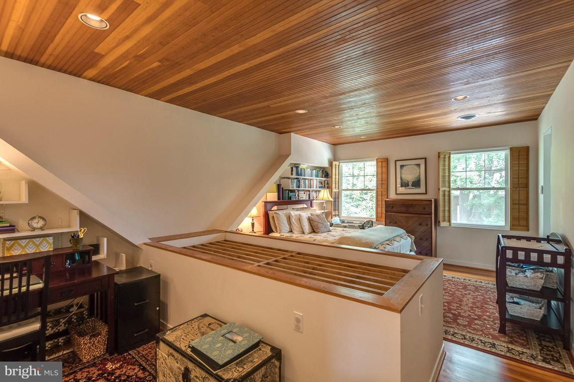 3924 Cloverhill Road Baltimore, MD 21218 - Photo 12 of 30
