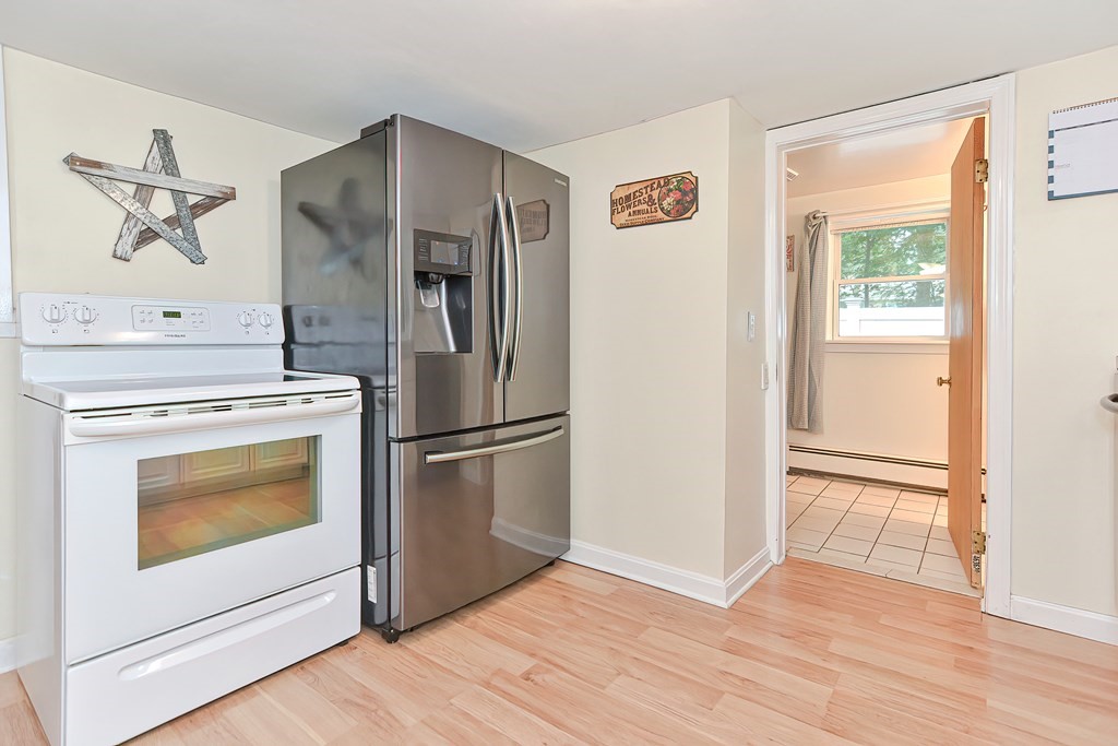 4-6 Walker Road Norfolk, MA 02056 - Photo 10 of 25 Gallery Image 10