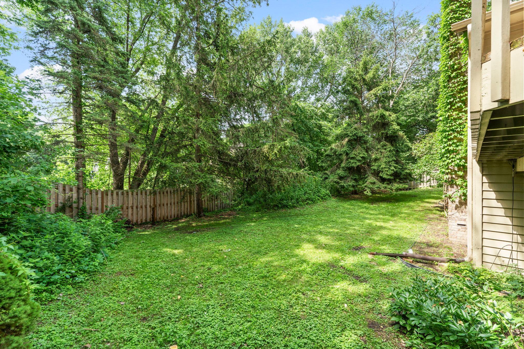 7890 Guild Court Apple Valley, MN 55124 - Photo 34 of 36