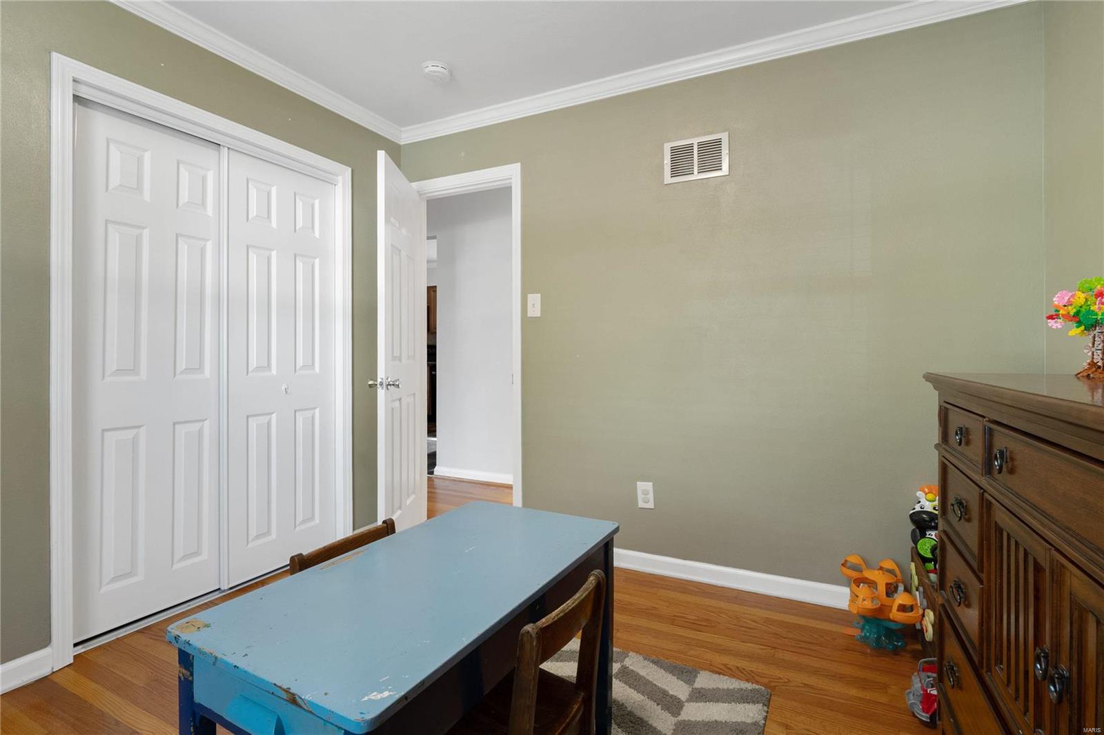 649 Buckley Road St. Louis, MO 63125 - Photo 14 of 36