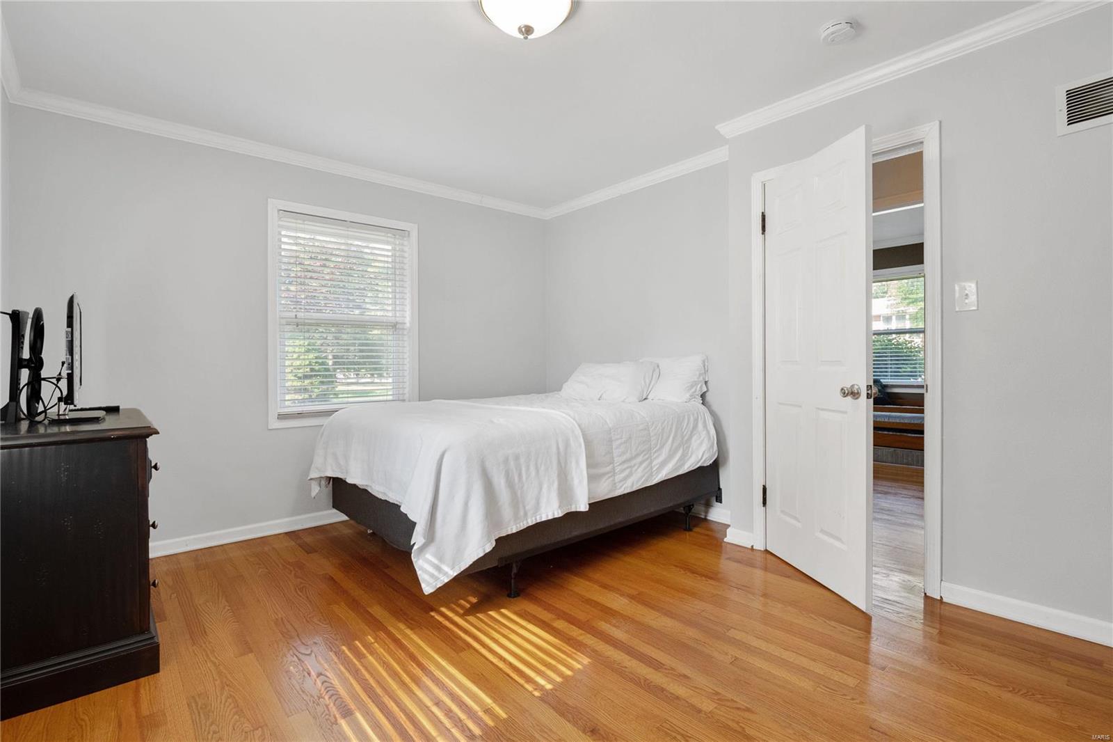 649 Buckley Road St. Louis, MO 63125 - Photo 17 of 36