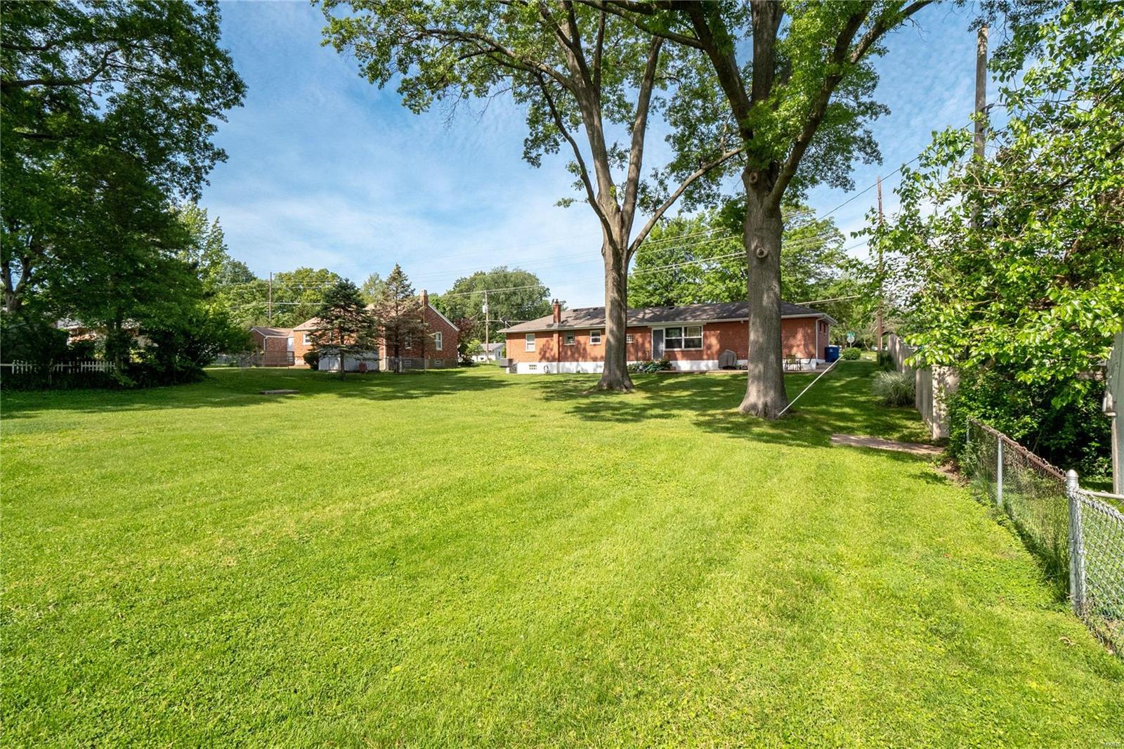 649 Buckley Road St. Louis, MO 63125 - Photo 29 of 36