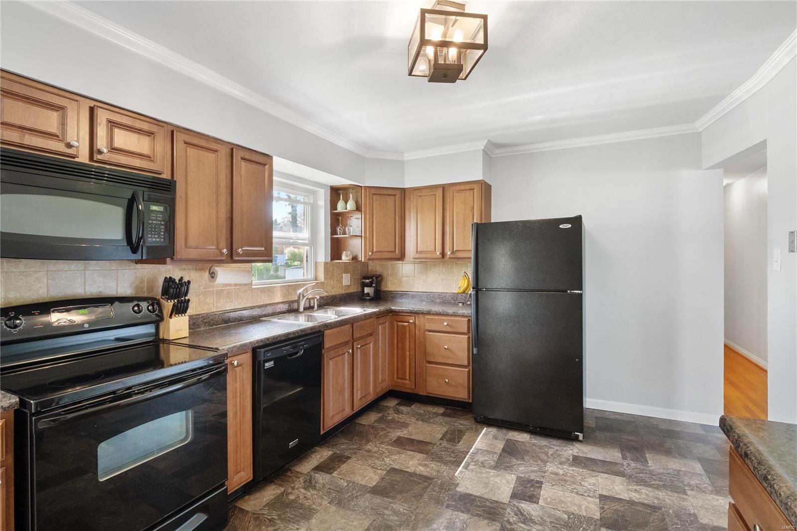 649 Buckley Road St. Louis, MO 63125 - Photo 8 of 36