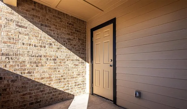 $1,800 | 3022 Forest Lane, Unit 105, Dallas, TX 75234