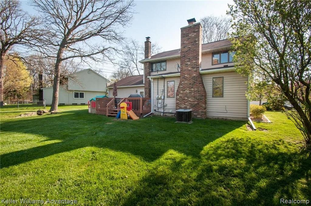 14466 Riverside Street Livonia, MI 48154 - Photo 41 of 44 Gallery Image 41