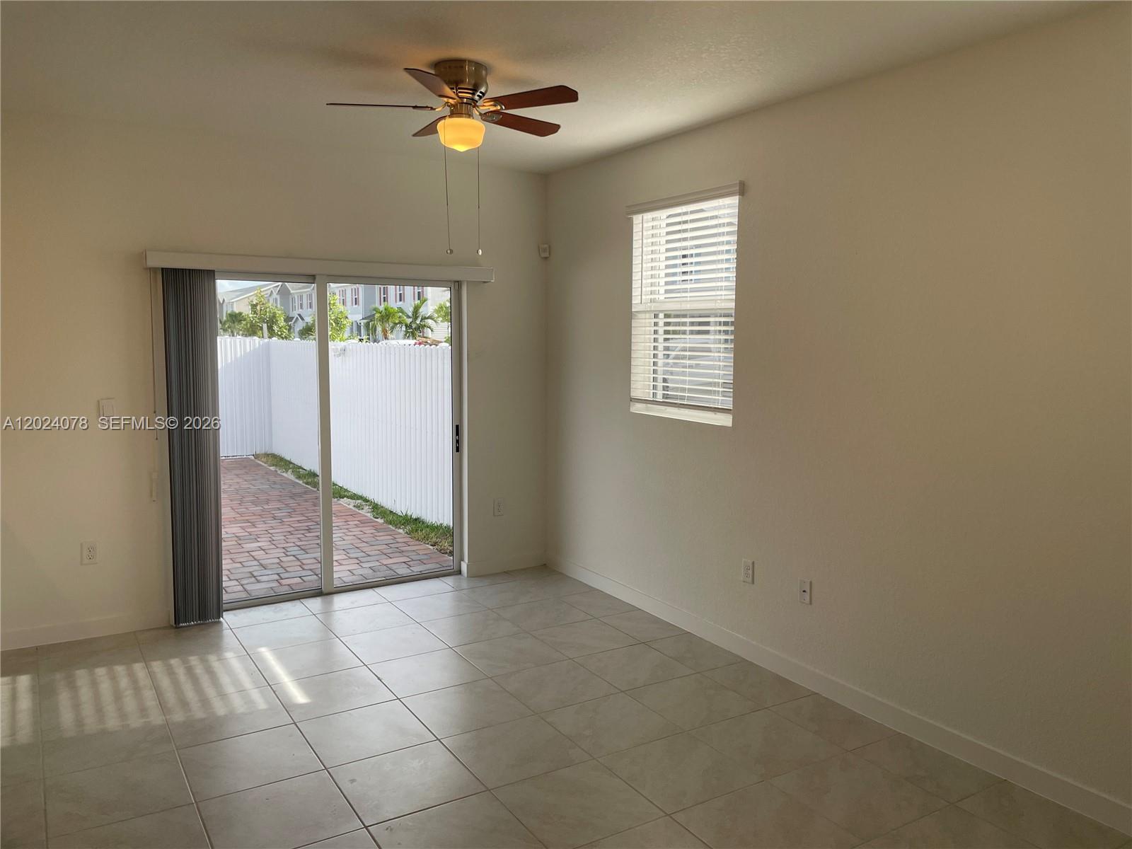 906 Southeast 17th Street Homestead, FL 33034 - Photo 2 of 11