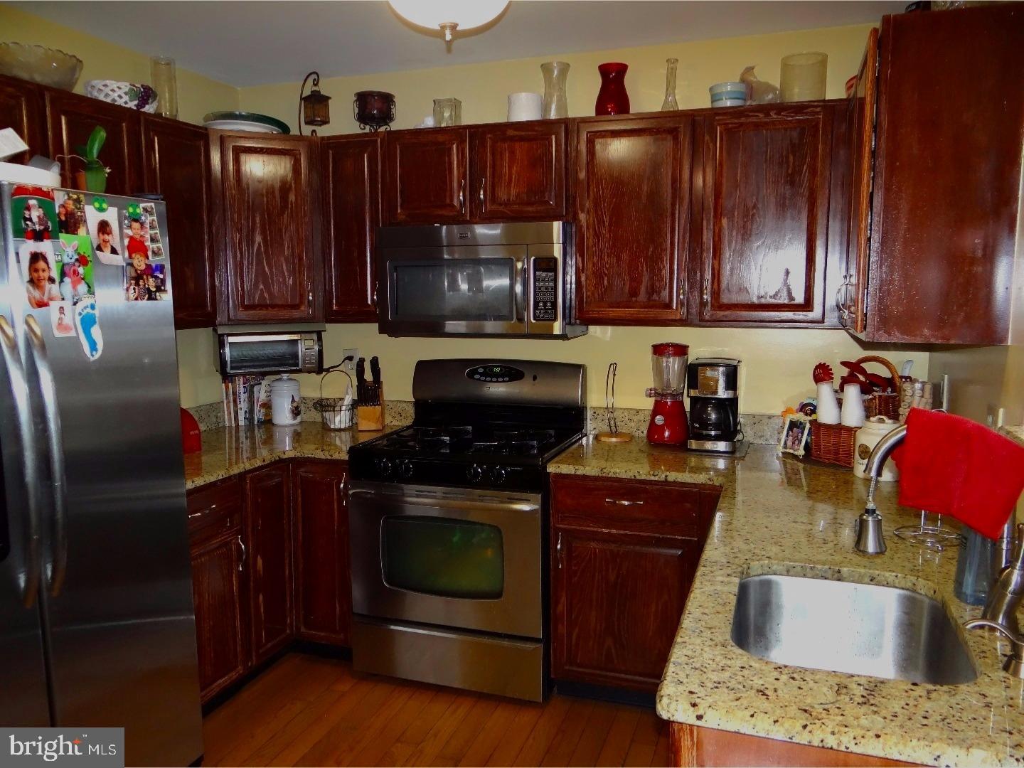 741 Rutland Court Sewell, NJ 08080 - Photo 3 of 25 Kitchen