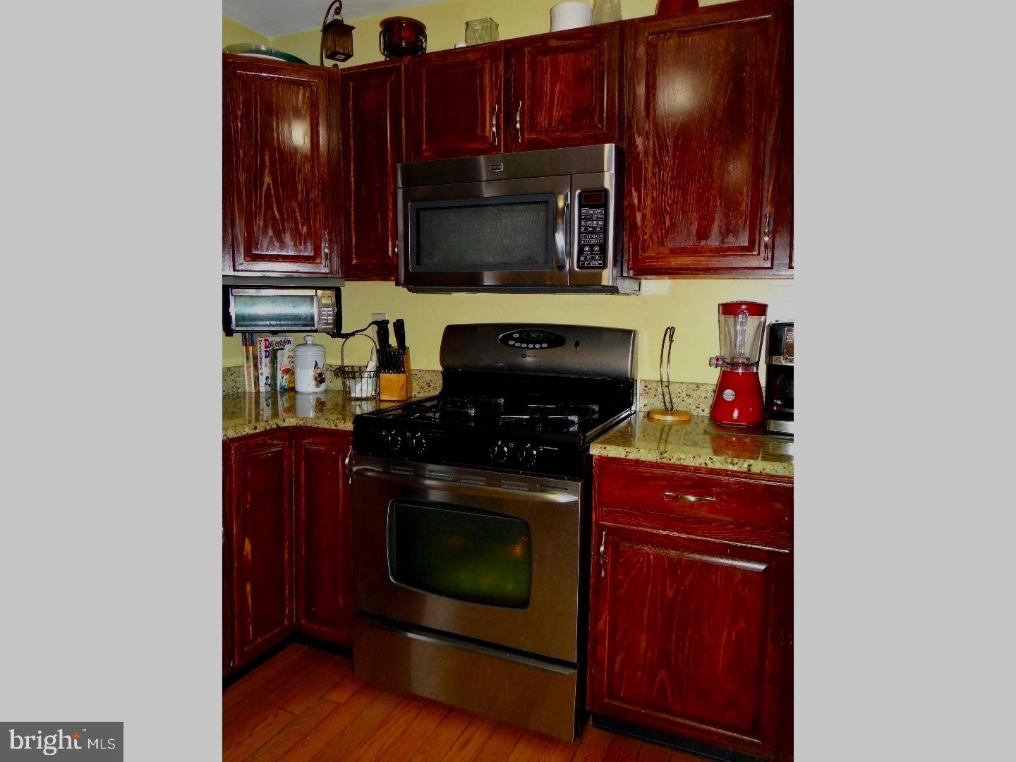 741 Rutland Court Sewell, NJ 08080 - Photo 4 of 25 Kitchen
