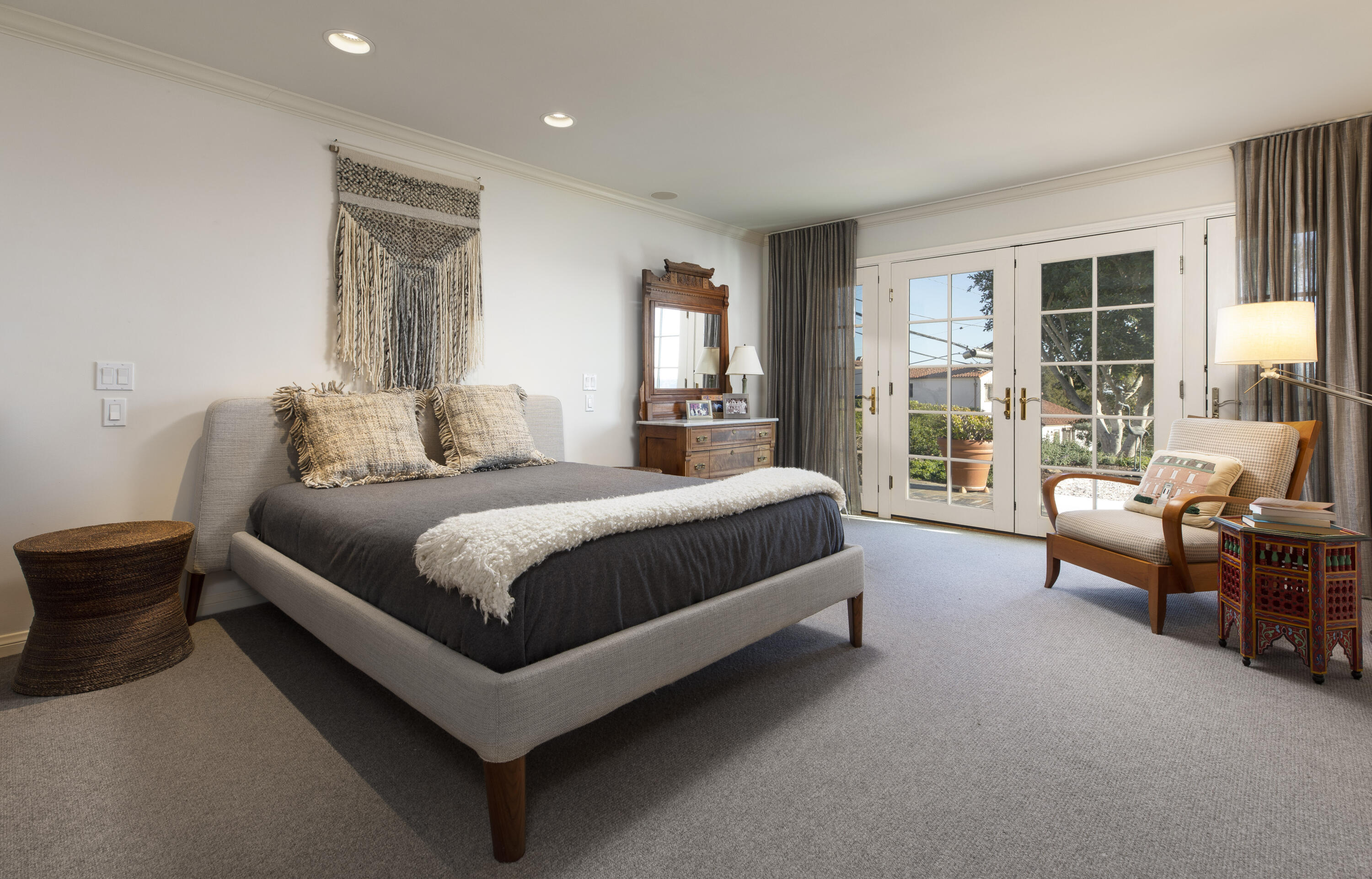 1900 Mission Ridge Road Santa Barbara, CA 93103 - Photo 14 of 20 Primary Bedroom