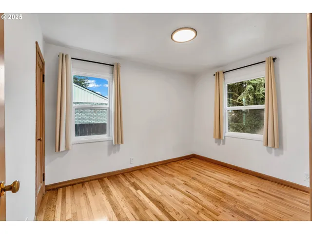 $440,000 | 11356 Northeast Glisan Street, Portland, OR 97220