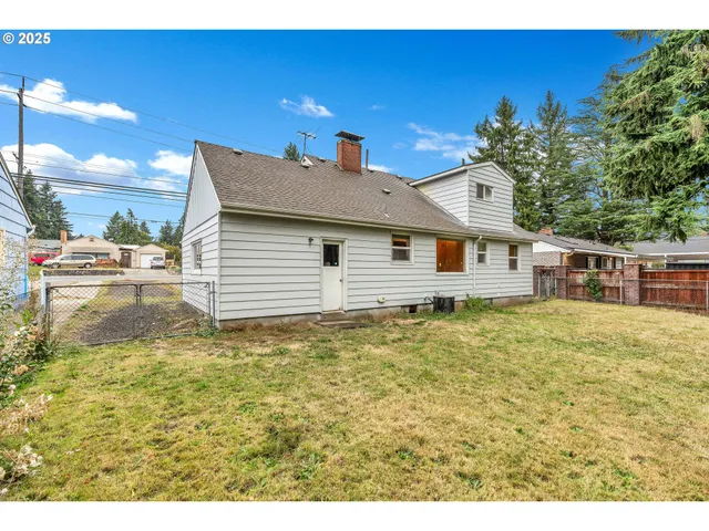 $440,000 | 11356 Northeast Glisan Street, Portland, OR 97220