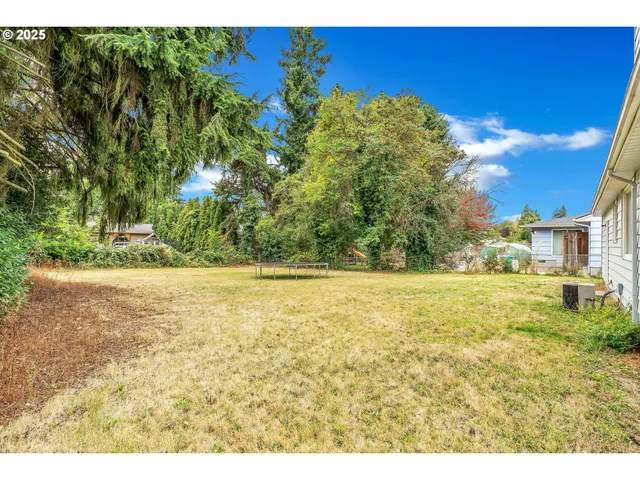 $440,000 | 11356 Northeast Glisan Street, Portland, OR 97220