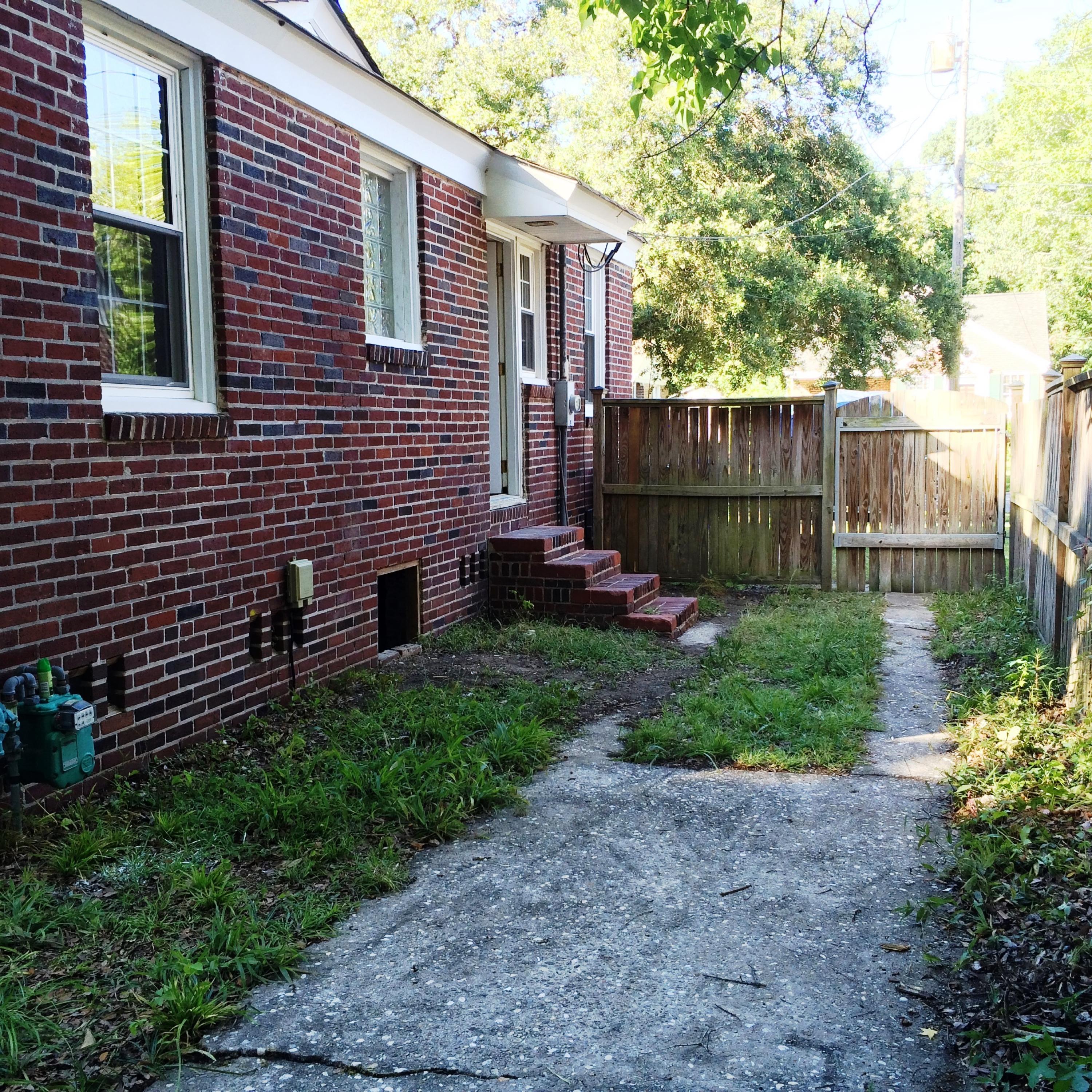 44 Colleton Drive Charleston, SC 29407 - Photo 2 of 18 44 Colleton-Ext L side