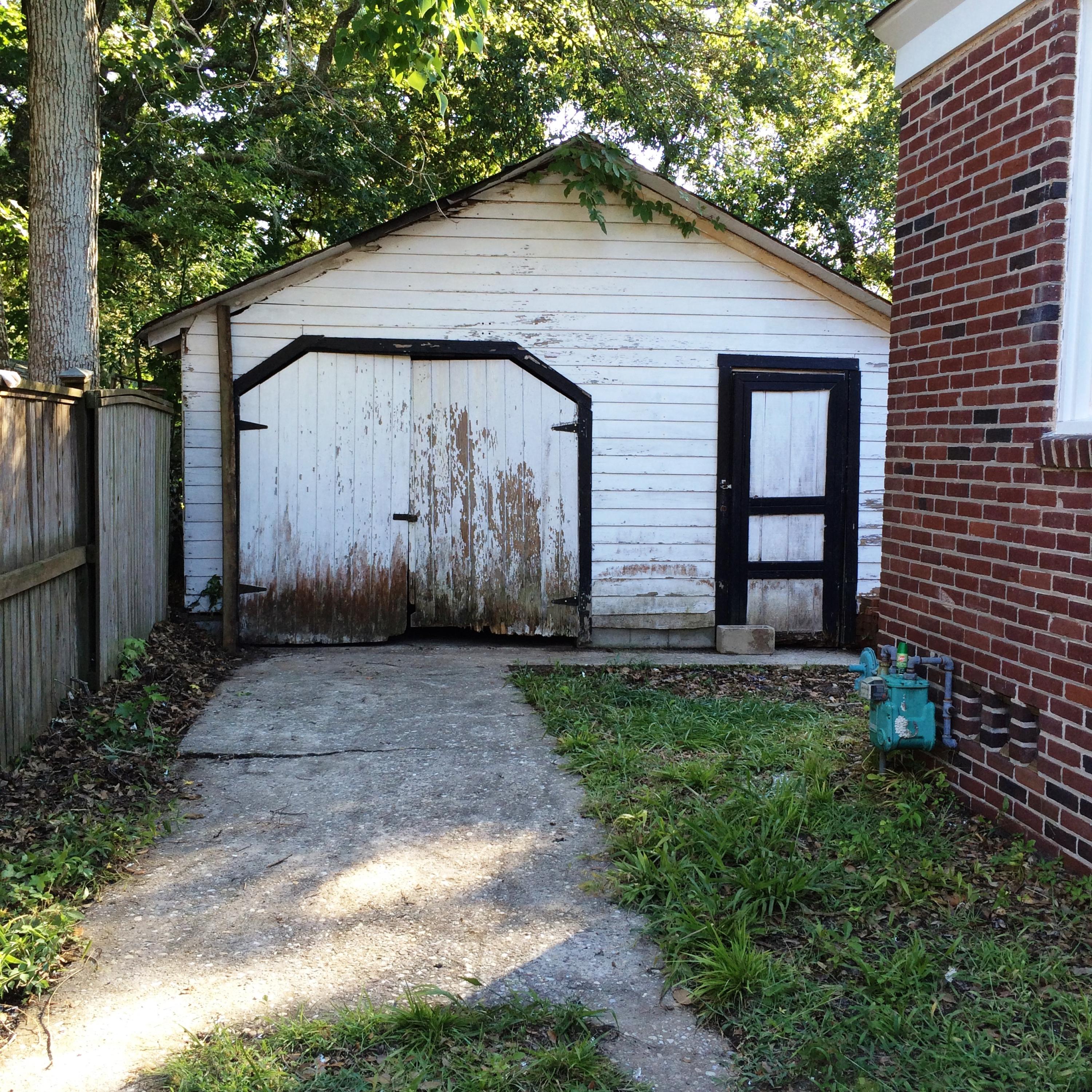 44 Colleton Drive Charleston, SC 29407 - Photo 6 of 18 44 Colleton-Garage2