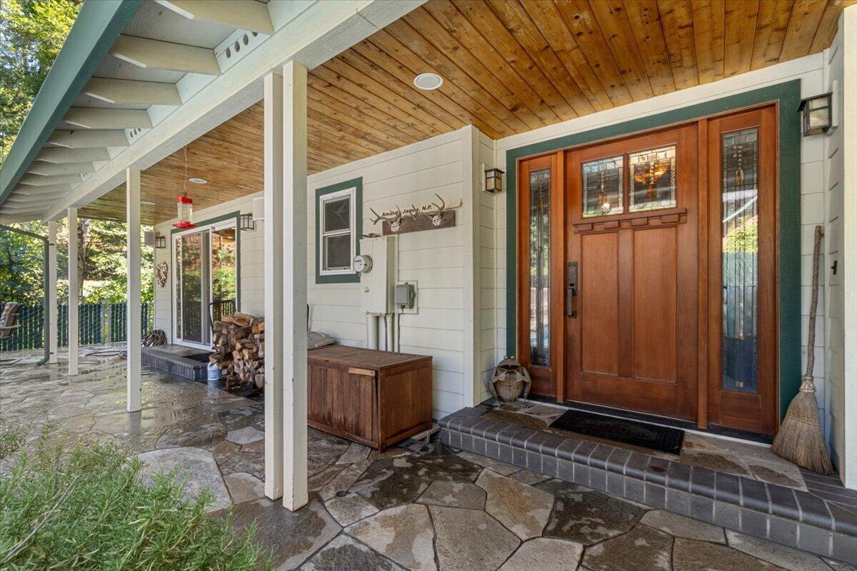 121 Flame Tree Road Burnt Ranch, CA 95527 - Photo 13 of 54 Gallery Image 13