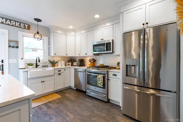 $739,000 | 157 Sayville Boulevard, Sayville, NY 11782