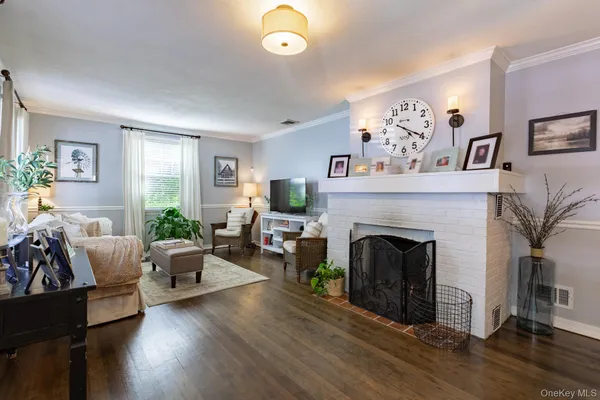 $739,000 | 157 Sayville Boulevard, Sayville, NY 11782